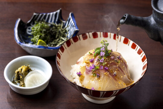 【ふくおか地魚バトルJR博多シティ特別編】福岡県産天然真鯛を使った特選鯛茶漬け『博多鯛めしと日本料理　石蔵』