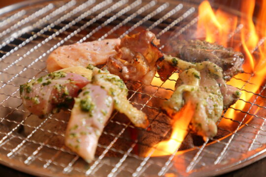 「おおいた冠地どり」を、3種の味付けで食べ比べ！『韓国苑 中津沖代店』【第二回 大分おもてなし料理選手権】