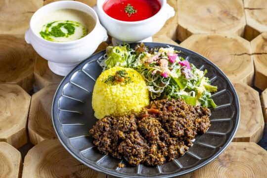 【ふくおか地魚バトルⅢ　第4弾】季節のスープ2種と福岡有明のりキーマカレー『café 帰去来（ききょらい）』