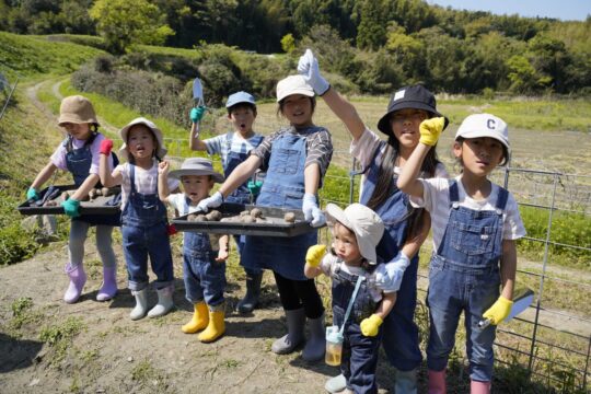 【イベントレポ】糸島のひーな農園で里芋植え付け体験＆タケノコイベントに参加してきました！