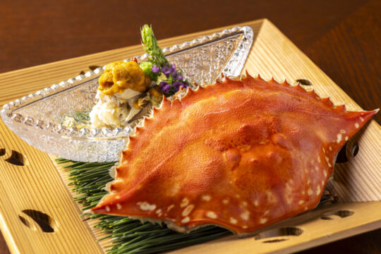 【ふくおかの魚フェア】渡り蟹と汲み上げ湯葉 赤ウニのせ カニ酢ゼリー【なだ万蒼宮】