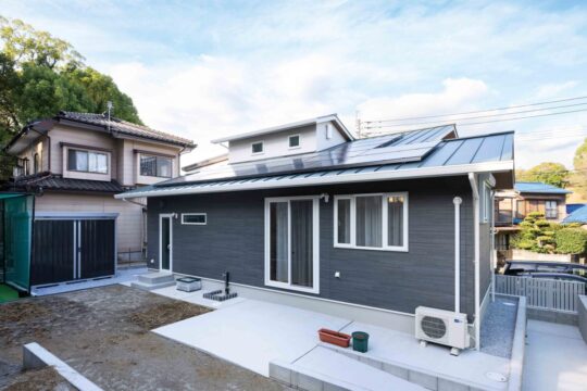 オーナーズ・ホーム｜高低差のある土地に建てる スキップフロアのある家