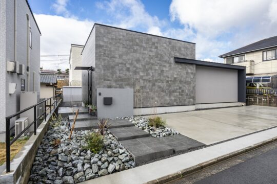 ライフスタイル一級建築士事務所｜こだわりの素材で構築した ホテルライクな住空間