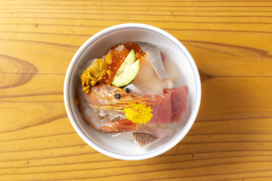 【福岡どんぱく　福岡どんぶり博覧会】魚の大きさにまでこだわる ベテラン寿司職人の技が光る「伊都の寿司にし川」
