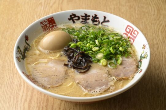【福岡麺本2024-vol.13】普遍的な価値があるのはきっと、こんな豚骨ラーメン『ラーメンやまもと』