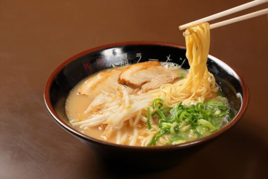 【福岡麺本2024-vol.13】「甘いは、旨いだ！！」を追求した懐かしい一杯『原ラーメン店』