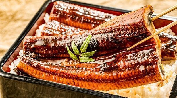 価格は老舗鰻専門店の半額、量は 1.5 倍！話題の鰻専門店『鰻の成瀬 筑紫野天拝坂店』6月15日（土）オープン！