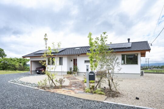 未来工房｜家事動線をコンパクトに外の景色も楽しめる自然に囲まれた平屋