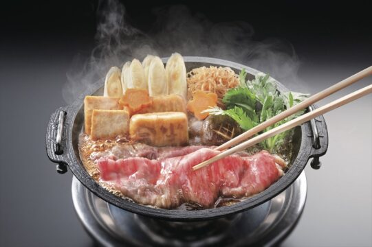 【博多デイトス５０周年！ 】日本の名店が博多駅に。確かな目利きと熟練の技が活きるすき焼に舌鼓『人形町 今半』