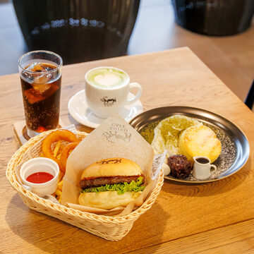 【FUKUOKA、真ん中旅。】「RHINO CAFE」