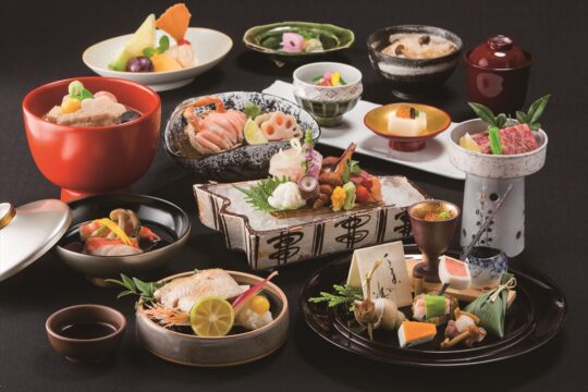 【博多デイトス５０周年！ 】日本の名店が博多駅に。能登・加賀料理とおもてなしに心満たされる『加賀屋』