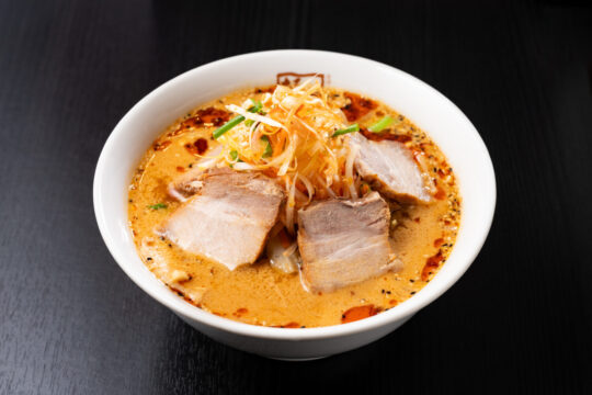 福岡初登場！冬季限定の「焦がしごまみそラーメン」を発売初日に食べてきた。