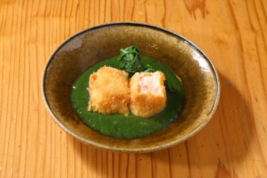 【ふくおかさん家のうまかもん】和風コロッケを彩るカツオ出汁を効かせた 博多しゅんぎくソース『たてやま』～Produce of Fukuoka City～