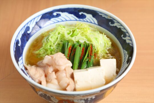 【ふくおかさん家のうまかもん】1ミリ幅のキャベツでもつ鍋をもっと手軽に『博多の屋台横丁　喜水丸』～Produce of Fukuoka City～