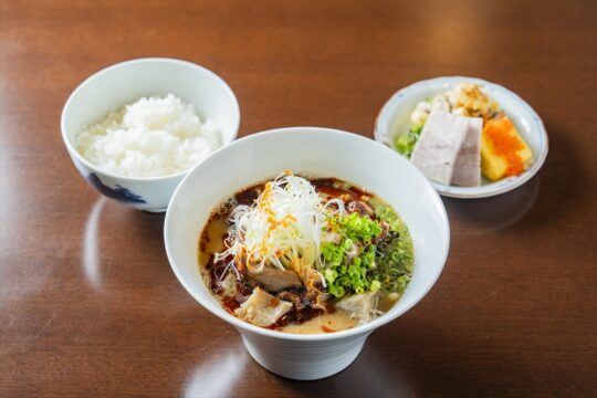 【ふくおかさん家のうまかもん】じっくり煮込んだモツと2種類のネギに合う『イシモツ』～Produce of Fukuoka City～