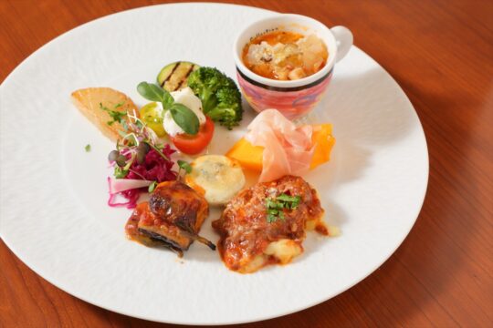 【ふくおかさん家のうまかもん】野菜を主役に構成した 素材を味わい尽くす心躍る盛り合わせ『KISUTEI（キステイ）』～Produce of Fukuoka City～