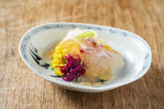 【ふくおかさん家のうまかもん】シンプルな調理法で博多かぶの甘さと 鯛の旨味を引き出す『食と酒 なかむた』～Produce of Fukuoka City～