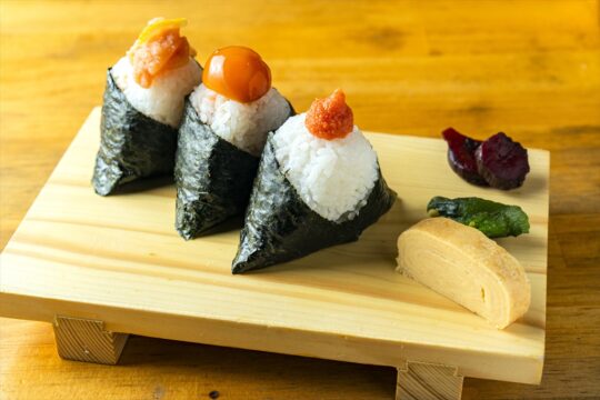 【ふくおかさん家のうまかもん】シンプルだからこそ一切の妥協なし！具材を食べるおむすび『おむすび横丁』～Produce of Fukuoka City～