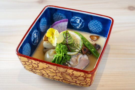 【博多×ひらめフェア】～真冬に食べたいあったかメニュー ふんわり焼いたひらめを春野菜とともに～<br>『博多の名物料理 喜水丸』