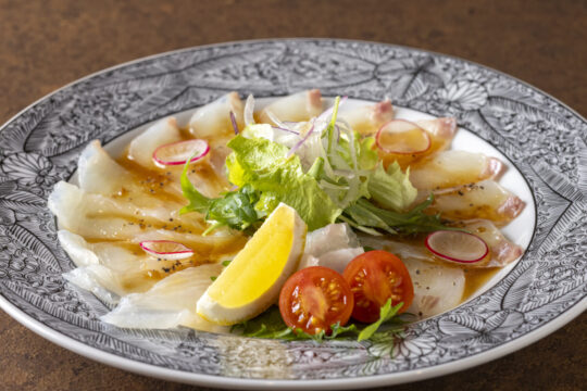 【博多×ひらめフェア】～旨味たっぷりの寒ヒラメを和テイストのカルパッチョで！～『海鮮処 松月亭 博多本店』