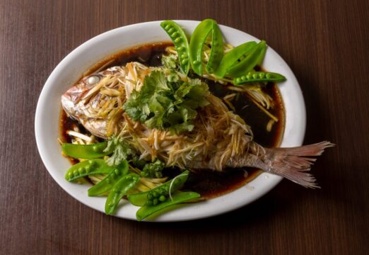 【ふくおかの魚フェア】<br>中華で魚料理と言えば<br>このスタイルがおすすめです<br>【中華料理　侑久上海】
