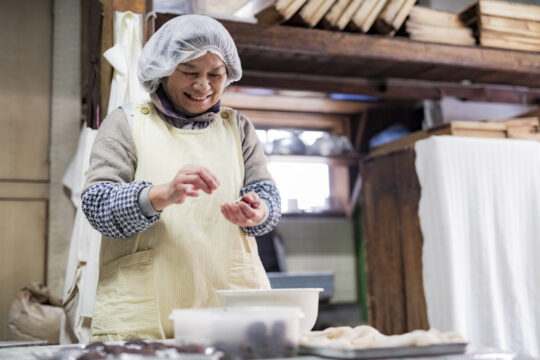 【美味しいKasuya】<br>やさしい甘さにほっこり<br>手作り饅頭・おはぎの店<br>【大師饅頭店】