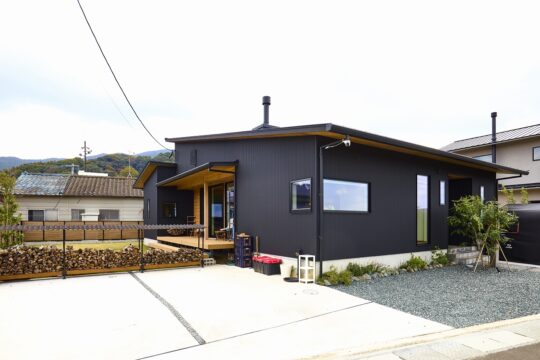 33坪の平屋と広い庭、糸島移住の心地よい暮らし。｜棟生工務店（糸島市）