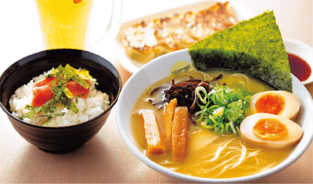 【美味本2025】鶏好き店主の純粋な気持ちが生んだ黄金スープ | 濃厚鶏塩白湯ラーメン ほったて小屋 ラーメンスタジアム店　博多区住吉