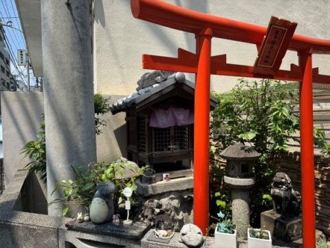【福岡おでかけ】中央区舞鶴 | あの大人気キャラに出合える？！『正一位延寿稲荷大明神』