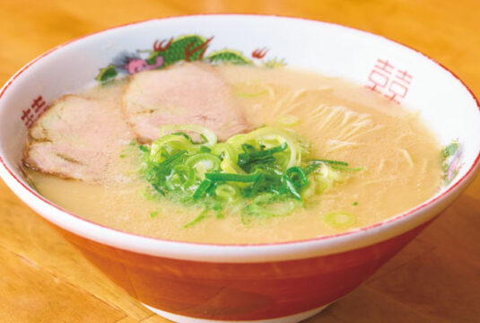 【福岡麺本2025】「おかえり」の一杯。ザ・博多ラーメン。/ 博多玉