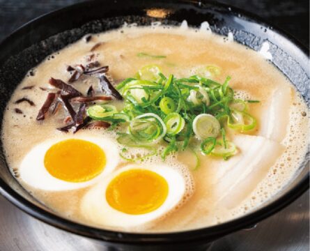 【福岡麺本2025】濃厚濃密な豚骨スープがガツン！『麺屋 はし本』