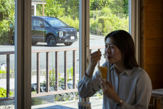 【九州三菱自動車】（Car Life vol. 199）甘い時間と、癒しの動物たち