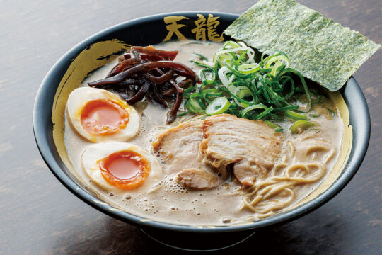 福岡麺本連動スタンプラリー ヌードルマニア！【参加店】天龍ラーメン(てんりゅうらーめん) 志免町・豚骨