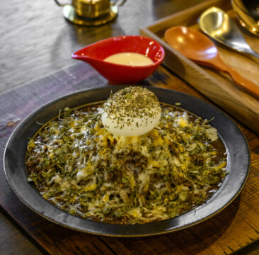 【個性豊かなカレー】出汁とスパイスの融合！旨味たっぷり出汁カレー｜3SPOONカレー（スリースプーンカレー）