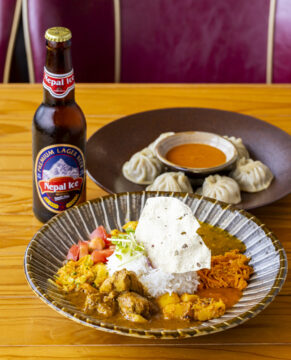 【この夏食べたい10皿】リサイクルショップ2階にカレー専門店!?　美味しく食べてフードロスに貢献！｜R.R.R. CURRY(アールアールアールカレー)