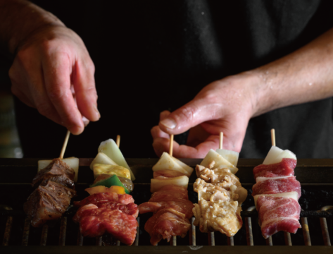 【福岡肉本2025】伝統を守り進化が続く “焼きとり × 和食”『藤よし』｜中央区西中洲
