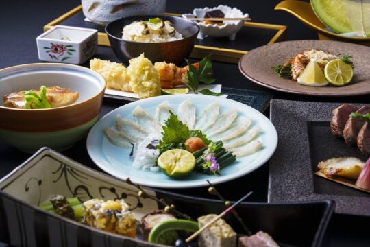 【旅するふくおかの魚フェア：東京出張中！】  福岡の海の恵みを、懐石で味わう。虎河豚会食を日月火 銀座店で