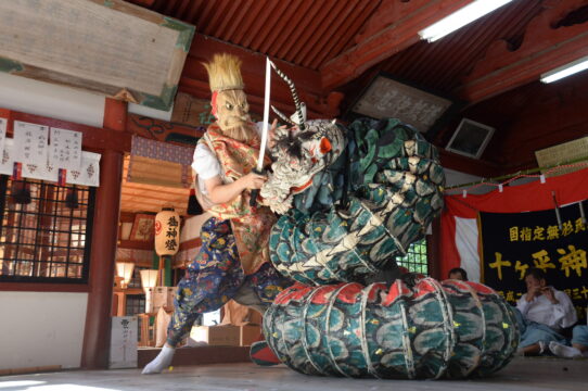 【大分県 安心院応援プロジェクト】軽トラに乗せて、地域の祭りをつないでいく　妻垣神社