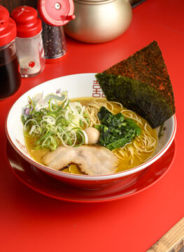 新風席巻!! 次世代ラーメン　～白金ラーメン恭や～