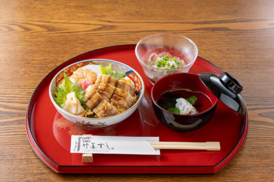 【豊前海の鱧フェア】～京名物『蒸し鮨』で 旬の味覚を粋に愉しむ～『竹美すし』