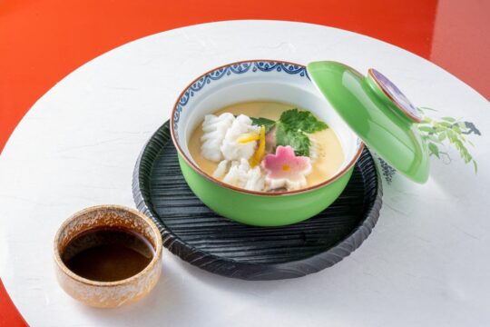 【豊前海の鱧フェア】～受け継がれる出汁とポン酢で 2つの味を楽しめる茶碗蒸し～『深川寿し』