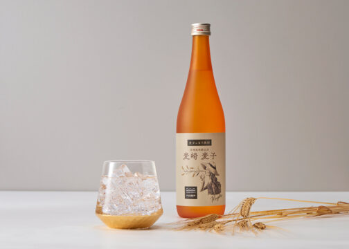 「宮崎県西都出身 麦崎麦子」発売　人気麦焼酎「逢初 麦」をリニューアルした新パッケージ商品が登場