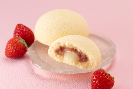 福岡発「苺のワルツ」に新商品！ あまおう苺を味わう「ムーンケーキ」に注目！